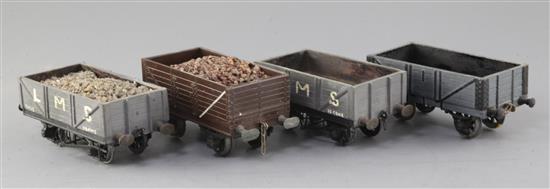 An LMS 5 plank open wagon, no.711713, an LMS 5 plank open wagon, no.711712, a 5 plank open wagon and